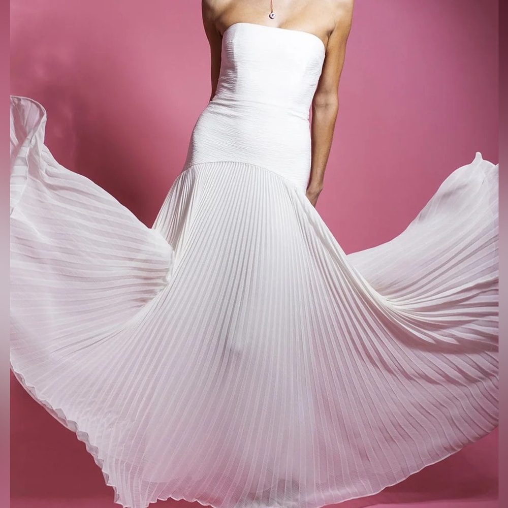 Alexis sunniva dress SMALL- White